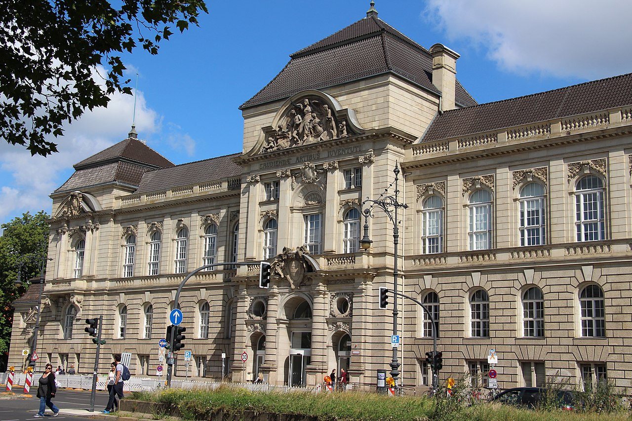 Berlin_-_Universit?t_der_Künste.jpg