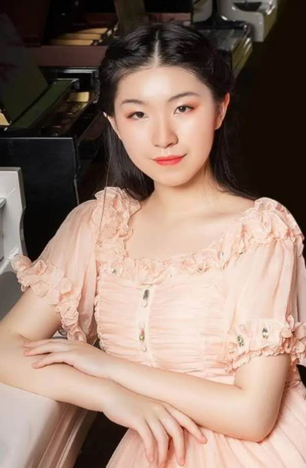 16歲上音附中女孩，如愿考取德國柏林藝術大學和羅斯托克音樂與戲劇學院！_慧禾國際藝術教育