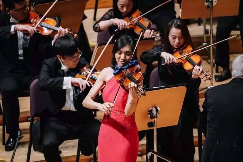 哈佛女孩”周穎：要多自律，才能成為一個小提琴獨奏家？_慧禾國際藝術教育